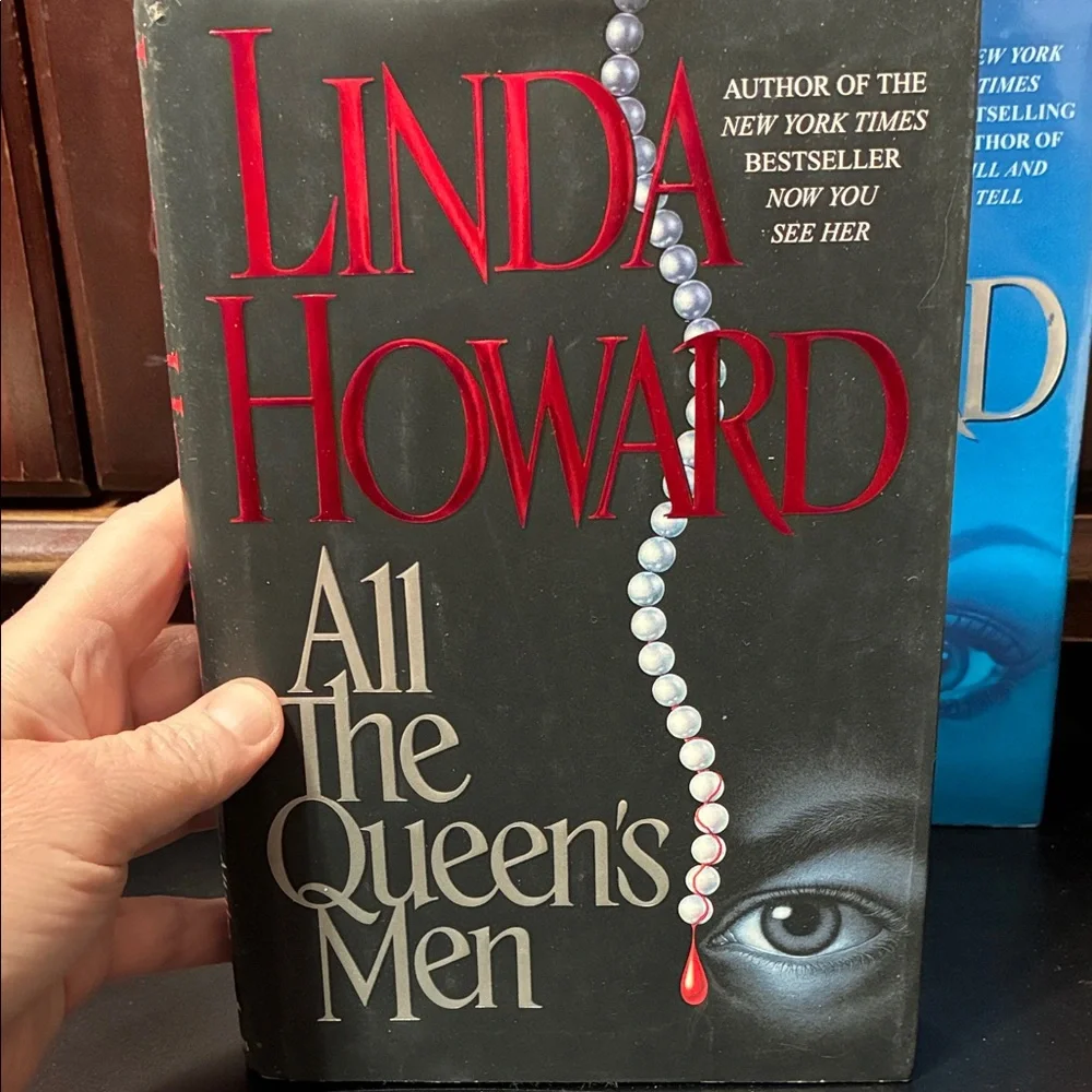 Linda Howard two piece hard cover Book Set